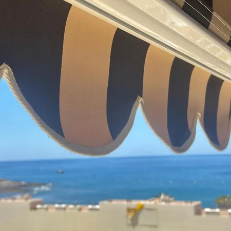 Boutique Penthouse Sea View Апартаменты Лос Кристианос