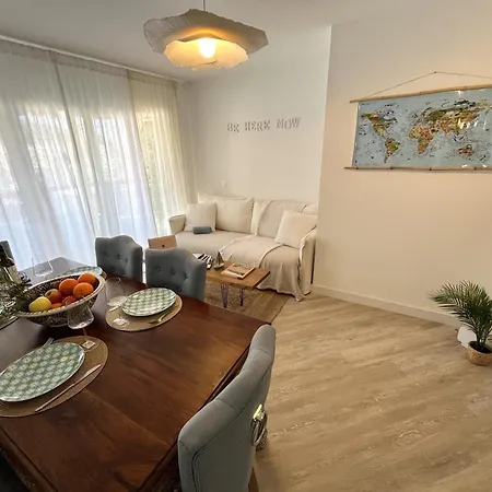 Boutique Penthouse Sea View Apartment *